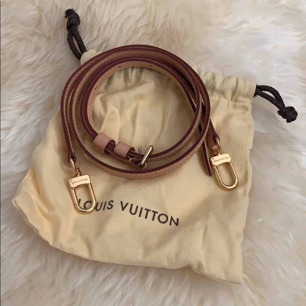 💥🎉👏SOLD👏🎉💥Louis Vuitton leather bag strap